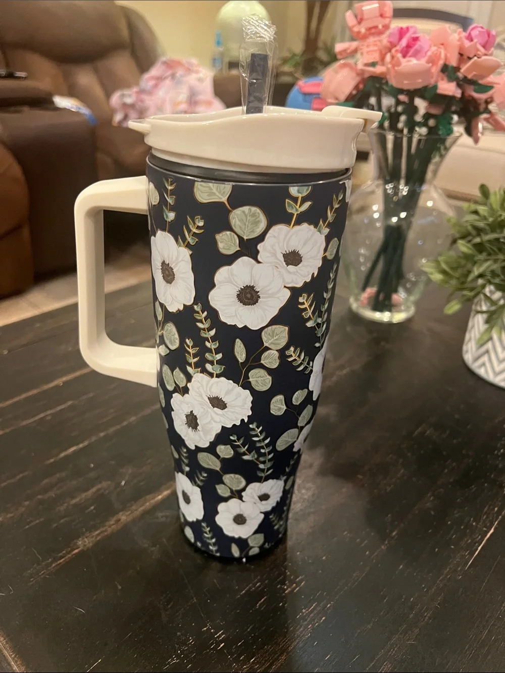 Simply Belle Navy Floral Travel Mug with Cream Handle and Lid